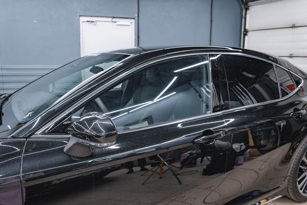 Атермальная тонировка передних стёкол Toyota Camry XV80