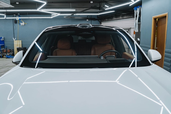 Оклейка лобового стекла Lixiang L7 плёнкой