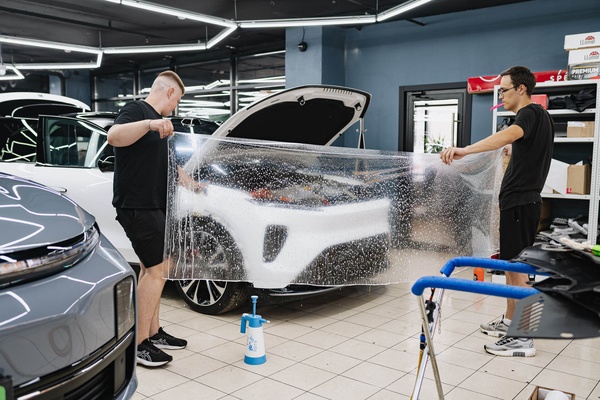 Оклейка кузова NIO ES8 полиуретановой плёнкой