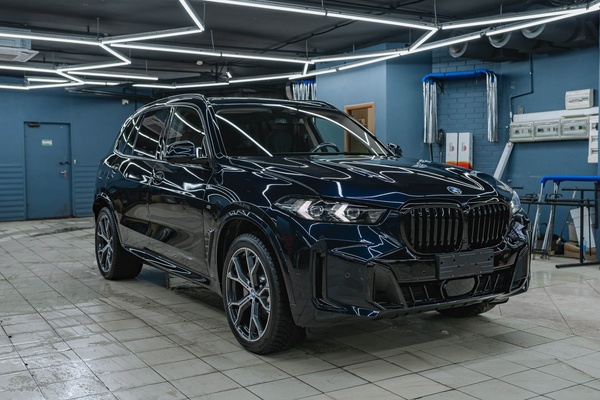 Оклейка кузова BMW X5 G18 полиуретановой плёнкой