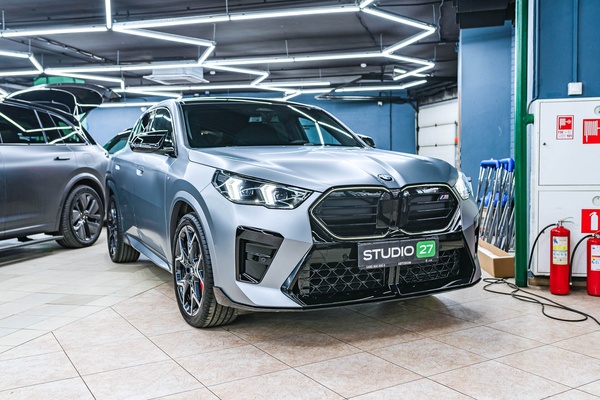 Полная оклейка BMW X2 матовой плёнкой
