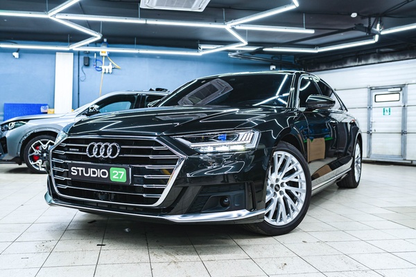 Тонировка передней полусферы Audi A8