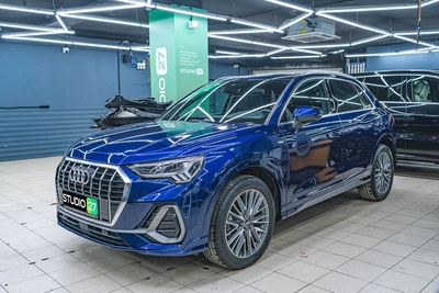 Оклейка зоны риска Audi Q3