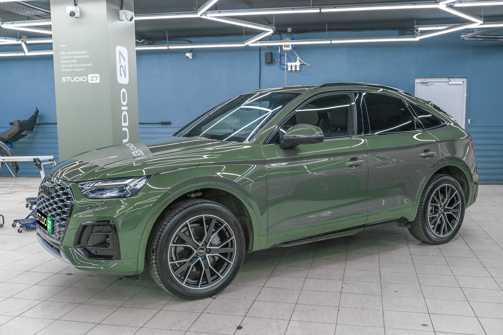 Тонирование задних стекол Audi Q5