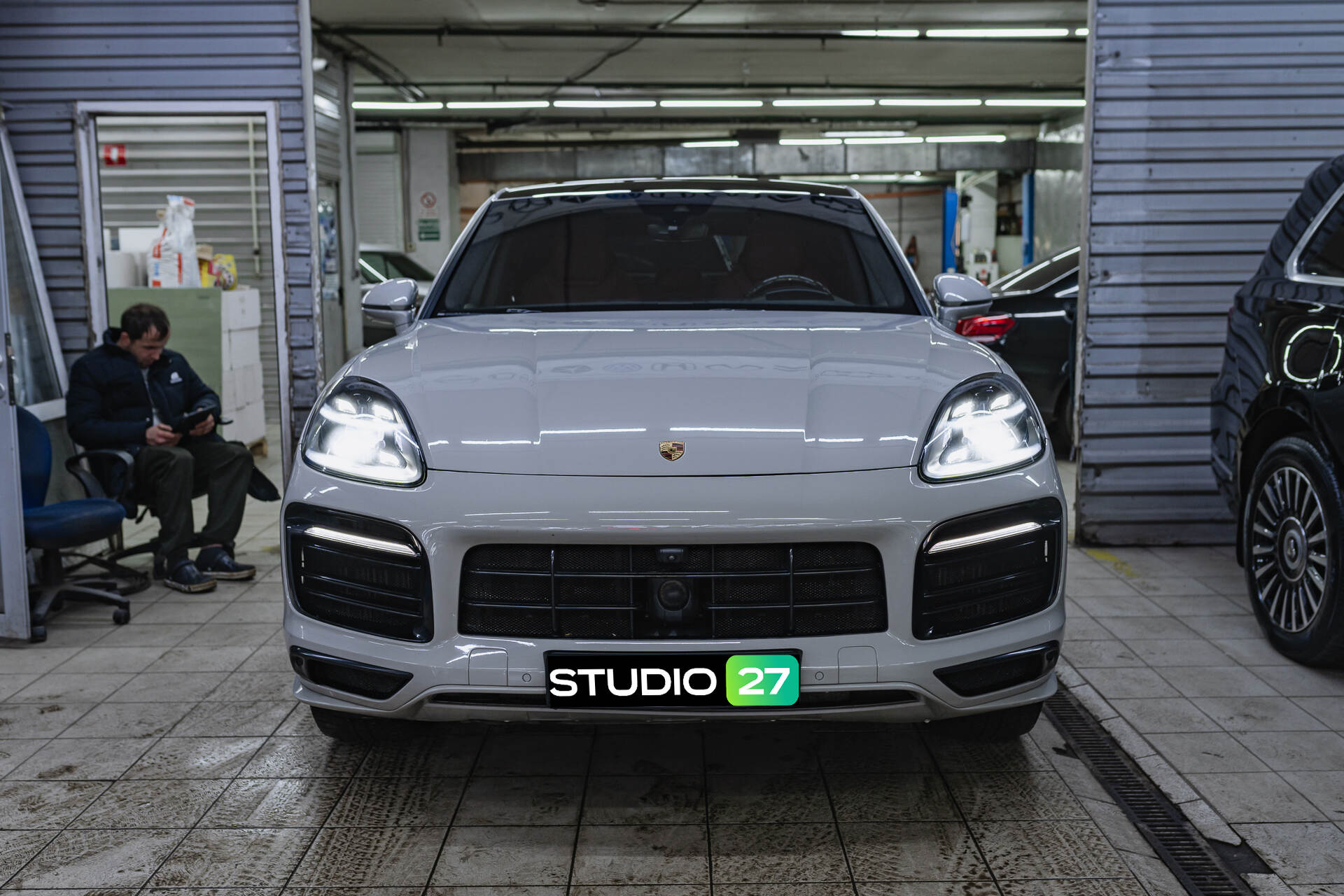Бронирование лобового стекла Porsche Cayenne
