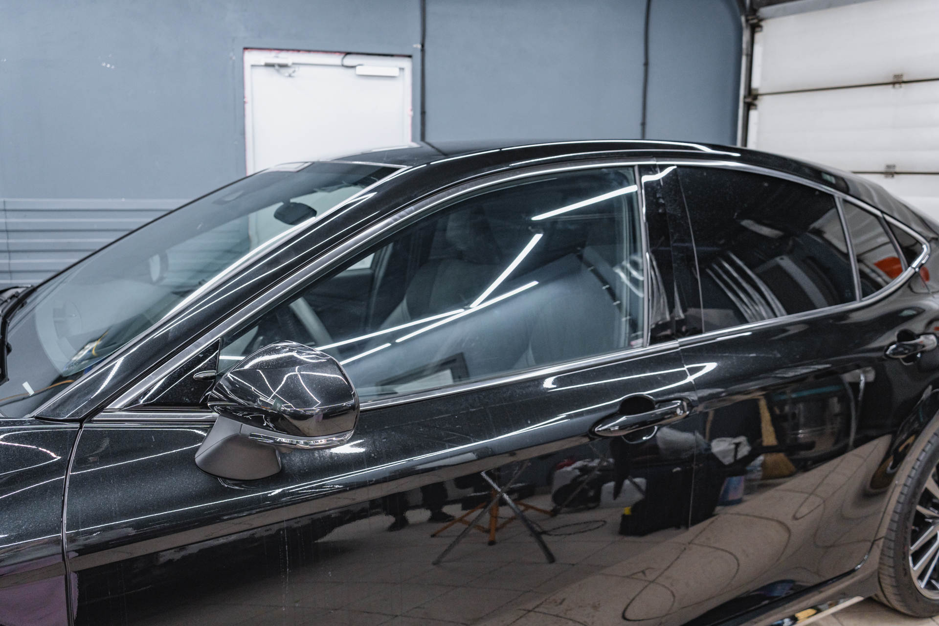 Атермальная тонировка передних стёкол Toyota Camry XV80